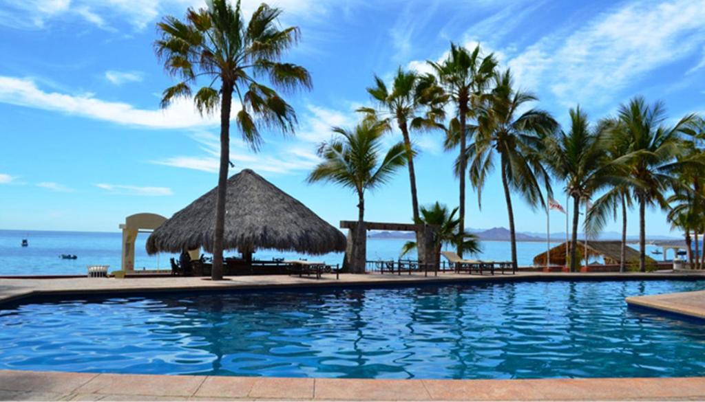 Hotel Playa Del Sol Лос-Баррілес Екстер'єр фото